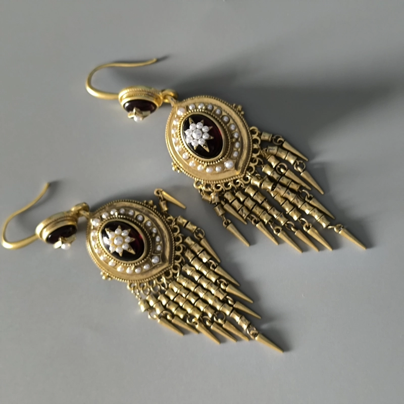 Retro Vintage diamond-set brass earrings